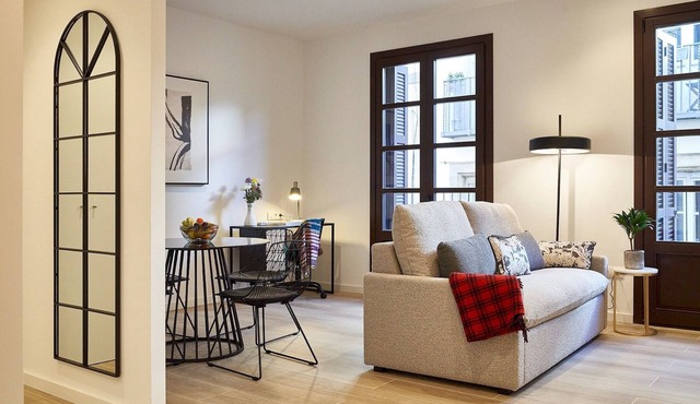 BeBarceloner Born Apartments with Pool - 1 bedroom, 2 bathrooms