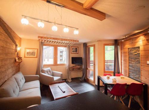 Bel appartement 3 pièces rénové avec balcon, parking en option à Valmorel - FR-1-291-821