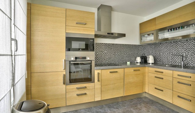 Bel Appartement Neuf et Cosy au Centre de Suresnes