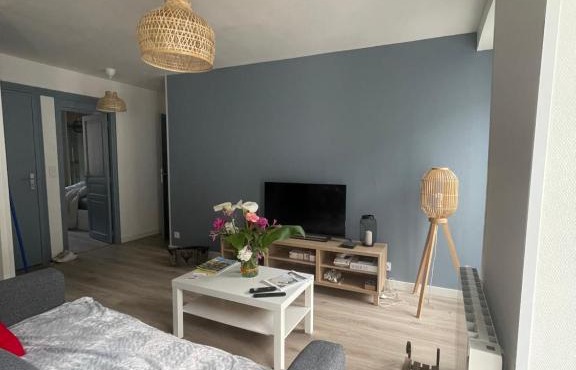 Bel appartement T3 au 1er étage avec cour intérieure au RDC - Villa Marie