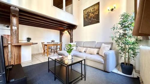 Belfort 2 Bedrooms Croix Rousse