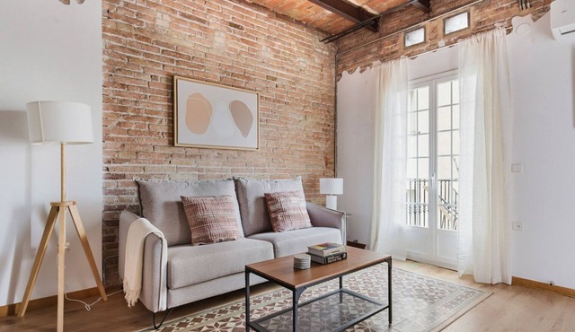 Blueground | Sant Pere, sea view, nr Arc de Triomf