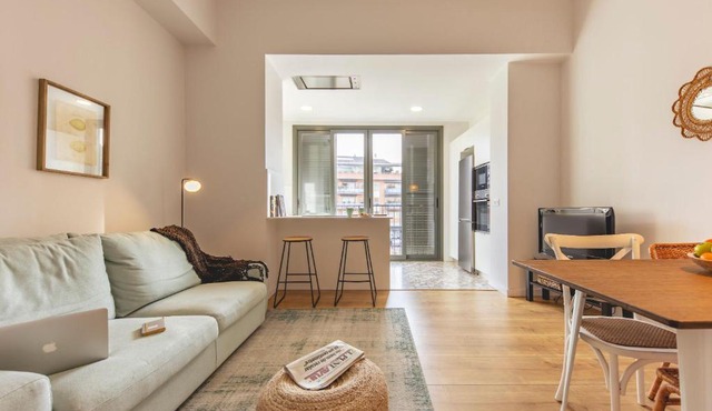 Bravissimo Riu Onyar, modern 3 bedroom apartment