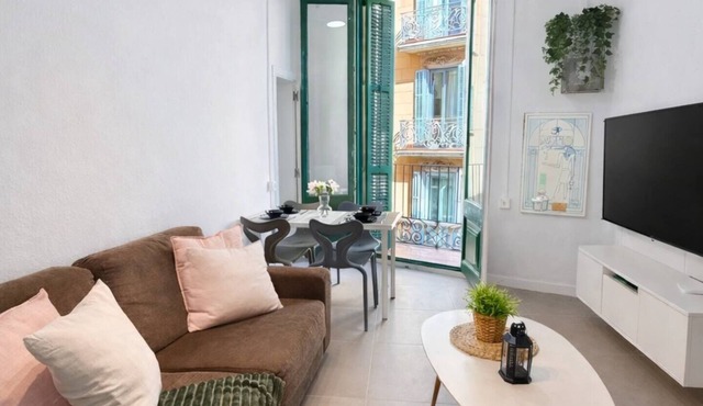 Bright Flat in Barcelona