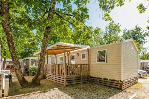 Bungalow avec équipements partagés près de Lagorce, 32 m²