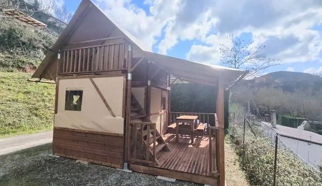 Caba-Lodge Bohème (sleeps 4)