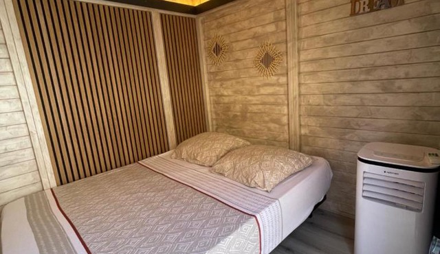 Cabane insolite avec jacuzzi