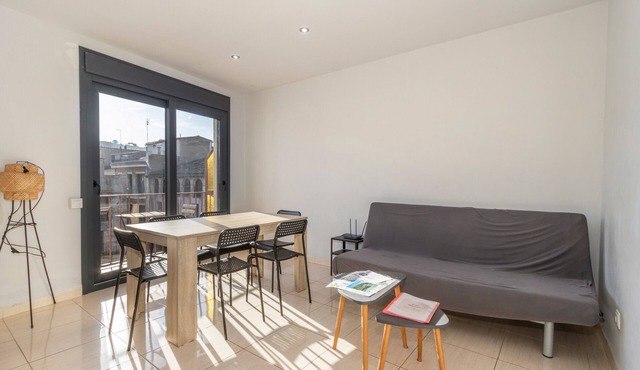 Cal Benet de Camarassa 3 – Piso céntrico con 3 habitaciones y ascensor