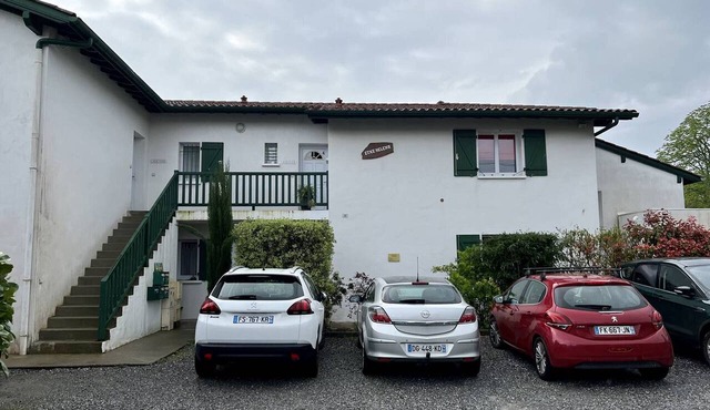 Cambo-les-Bains Calm T2 2 Sleeps with Parking