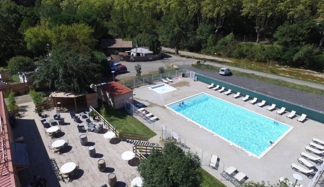 Camping 3 étoiles - Piscine - ccbgccf