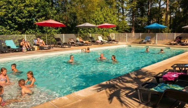 Camping 3 étoiles - Piscine - ccbga0e