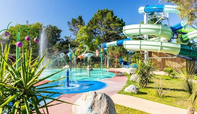 Camping 5* | Parc Aquatique | Cottage climatisé