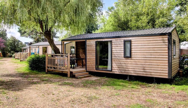 Camping de la Plage* - Chalet Club 3 Rooms 2 adults + 3 children (- 13 years old)