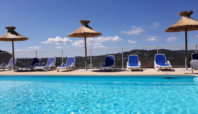 Camping Ushuaïa Villages les Pins d'Ucel * - ROUGE-GORGE - Mobile home 28m² 5 to 6 people - 5 people. included in the price