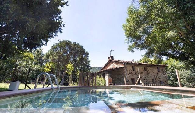 Cargol de Mas Violella Country House: Nature Park, Direct Garden Access, Pool & Wi-Fi