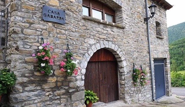 Casa Rural Garbarda, enjoy the mountain in the Pyrenees