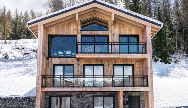 Chalet de luxe à La Plagne avec SPA, accès direct aux pistes - FR-1-755-23
