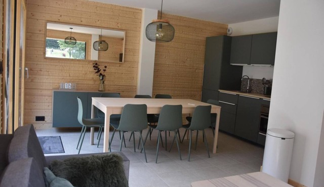 Chalet, Ground floor, terrace, parking, tv, ski locker, 85m², Pralognan-la-Vanoise