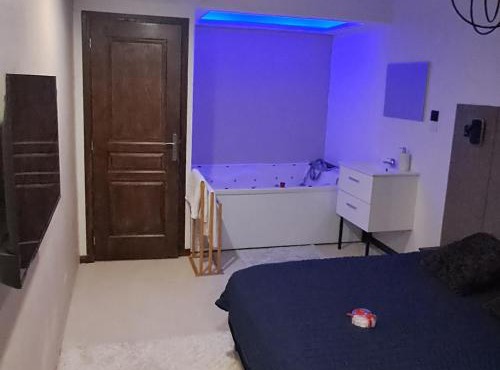 Chambre bain balneo indépendante