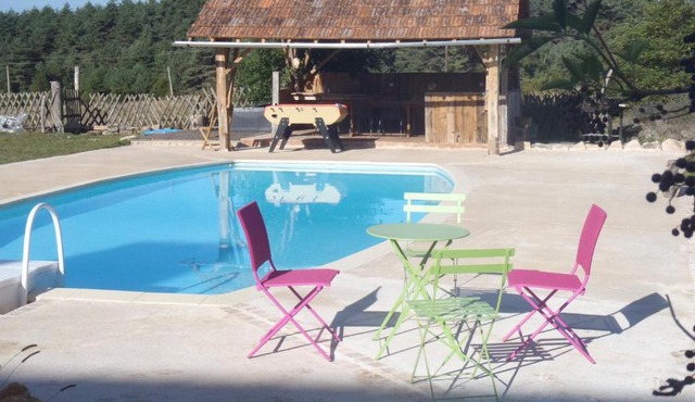 chambres sur Domaine avec piscine en pleine nature