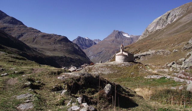 CHARACTER APARTMENT COMFORTABLE VILLAGE OF ARC ON BONNEVAL