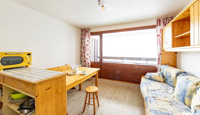 Charming apartment for 5, near slopes and shops