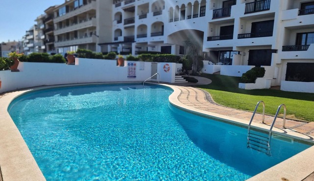 Charming apartment with private terrace and pool in L'Escala