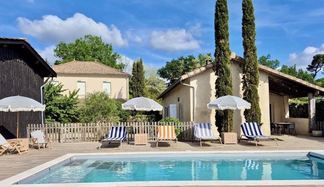 Charming cottage near Hostens