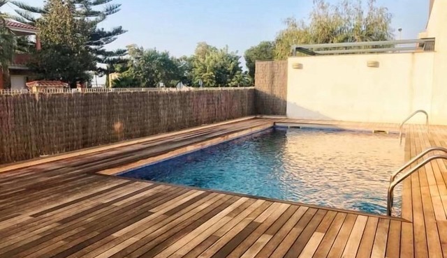 Charming house 3 blocks from the beach and 45 from Barcelona. vilanovaapartments