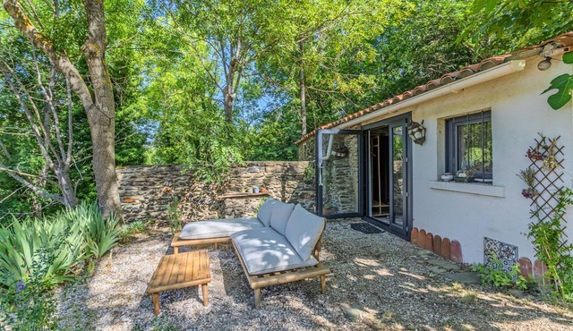 Charming Stone Cottage for Rent in a Picturesque Pyrenean Village