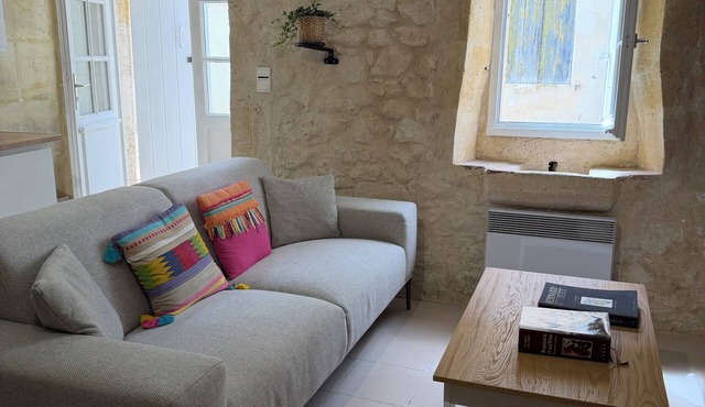 Charming stone house near Saint-Émilion