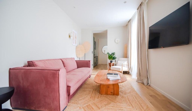 Chic Apartment in Central Paris