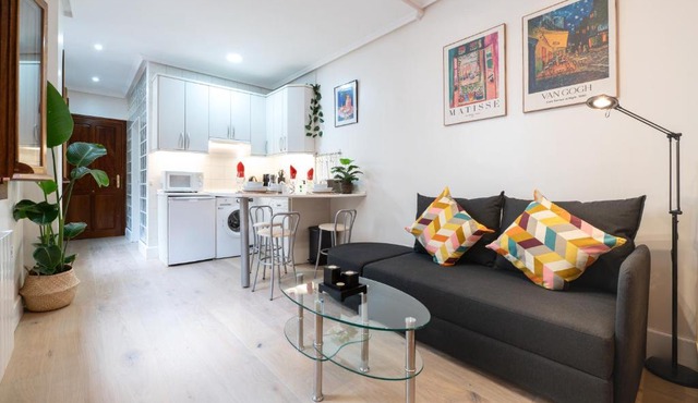 Chic Madrid Studio - Art and Soul in the Prado