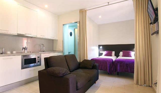 ClassBedroom Barcelona Beach Apartments