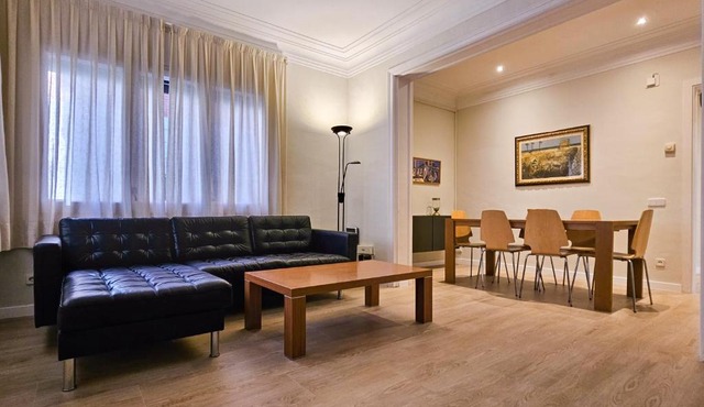 Classbedroom Park Güell Apartment