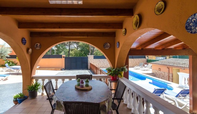 Club Villamar - Nice villa with wonderful garden, airco in a quiet green residential area a 15 mi.