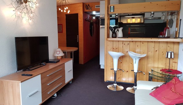 Comfortable 2-room apartment in Arc 2000 for 6 people