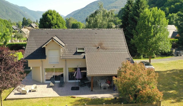 Cosy villa, modern comfort, air conditioning, 3 bedrooms, 3 bathrooms, garden