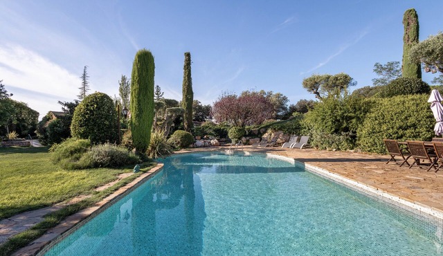 Country House 'Casa Farigola' with Mountain View, Shared Pool and Wi-Fi