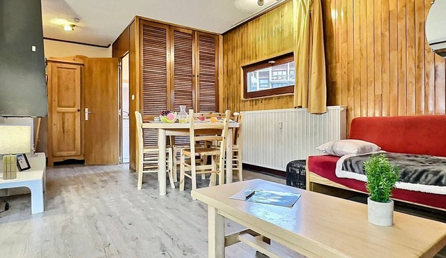Cozy 2-room apartment for 5 in Tignes, close to slopes and shops