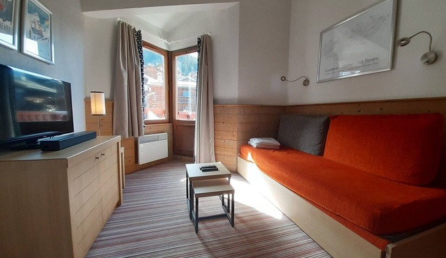 Cozy apartment in La Tania center, 4 pers, ski-in/ski-out