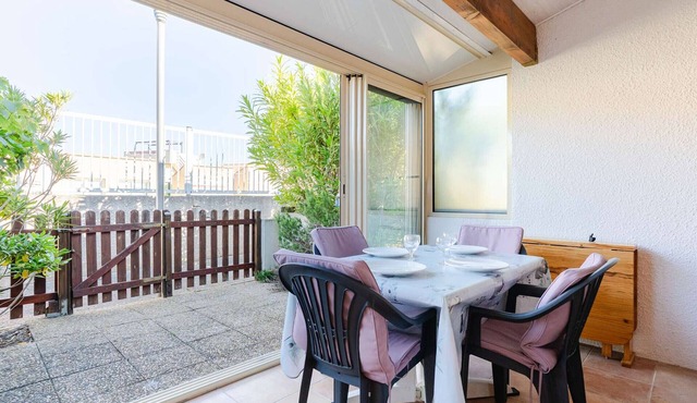 Cozy pavilion, pets welcome, parking - 4 guests