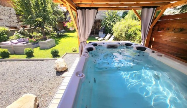 Détente & Sport Jacuzzi/piscine Sauna Billard Bar