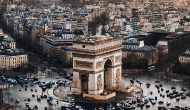 Deluxe Room With Aircon In Champs Elysees