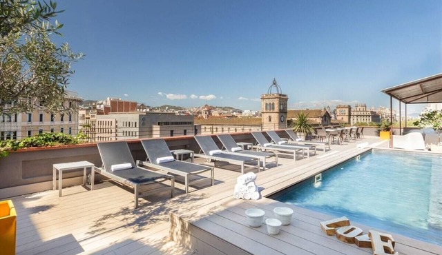 Design and comfort in the center of Barcelona. Ideal for groups