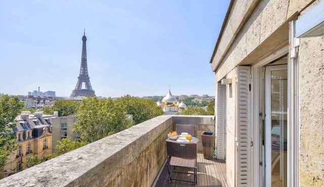 Designed Studio with A/C-Terrasse Vue Tour Eiffel