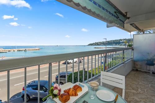 Deux pièces front de mer avec parking