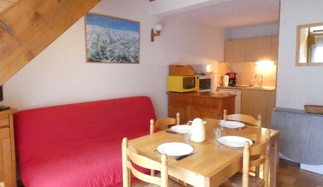 Duplex for 6 at Saint-Lary-Soulan, Balcony, Ski Locker, Parking