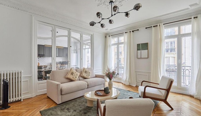Elegant Apartment in the Heart of Paris