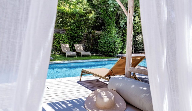 Elegant country house in the Luberon